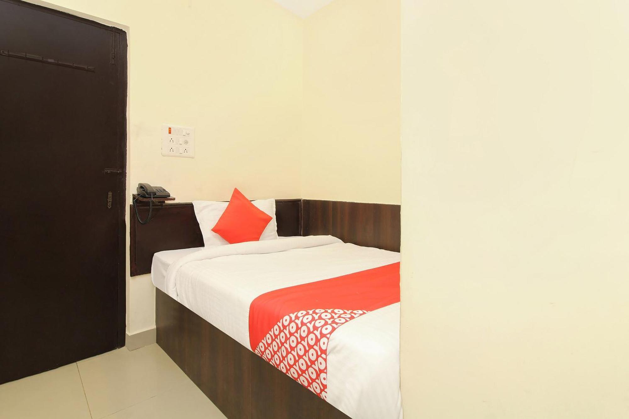 Hotel O Vasundhara Guest House Near Tankbund Secundurabad Eksteriør billede